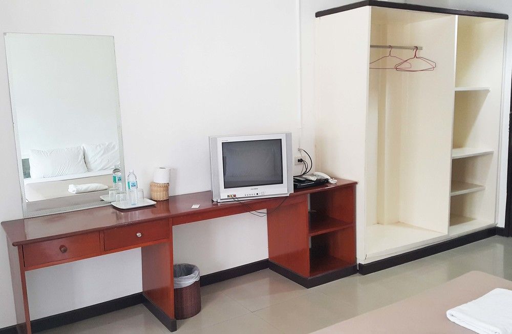 A House Boutique Guesthouse Bangkok Extérieur photo